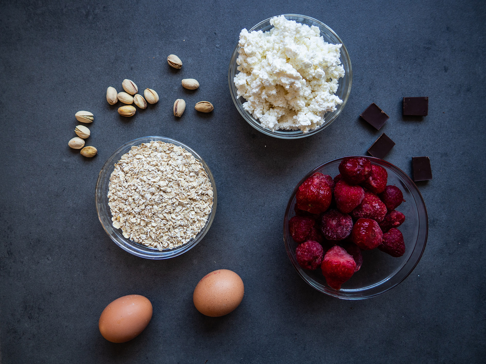 oat flakes, eggs, cottage cheese, strawberries